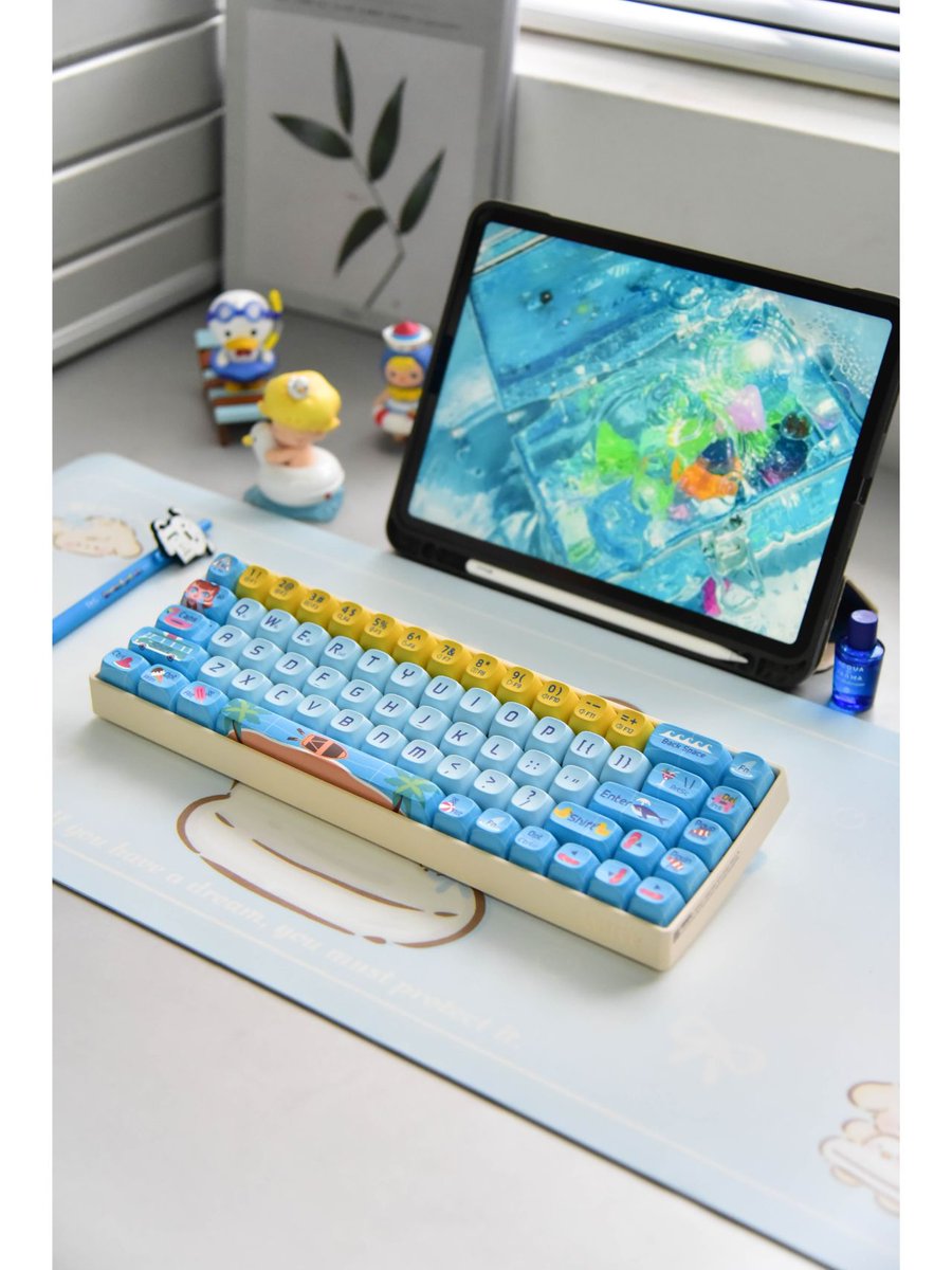 🧐Which color is summer in your memory? . 🏖 Blue sea, the golden beach, the emerald coconut trees Iced watermelon, ice cream, electric fan.🍉🍹 . Take this keycap, and let's start to look forward to next summers🌊. - 🛒 bit.ly/3LFImzo