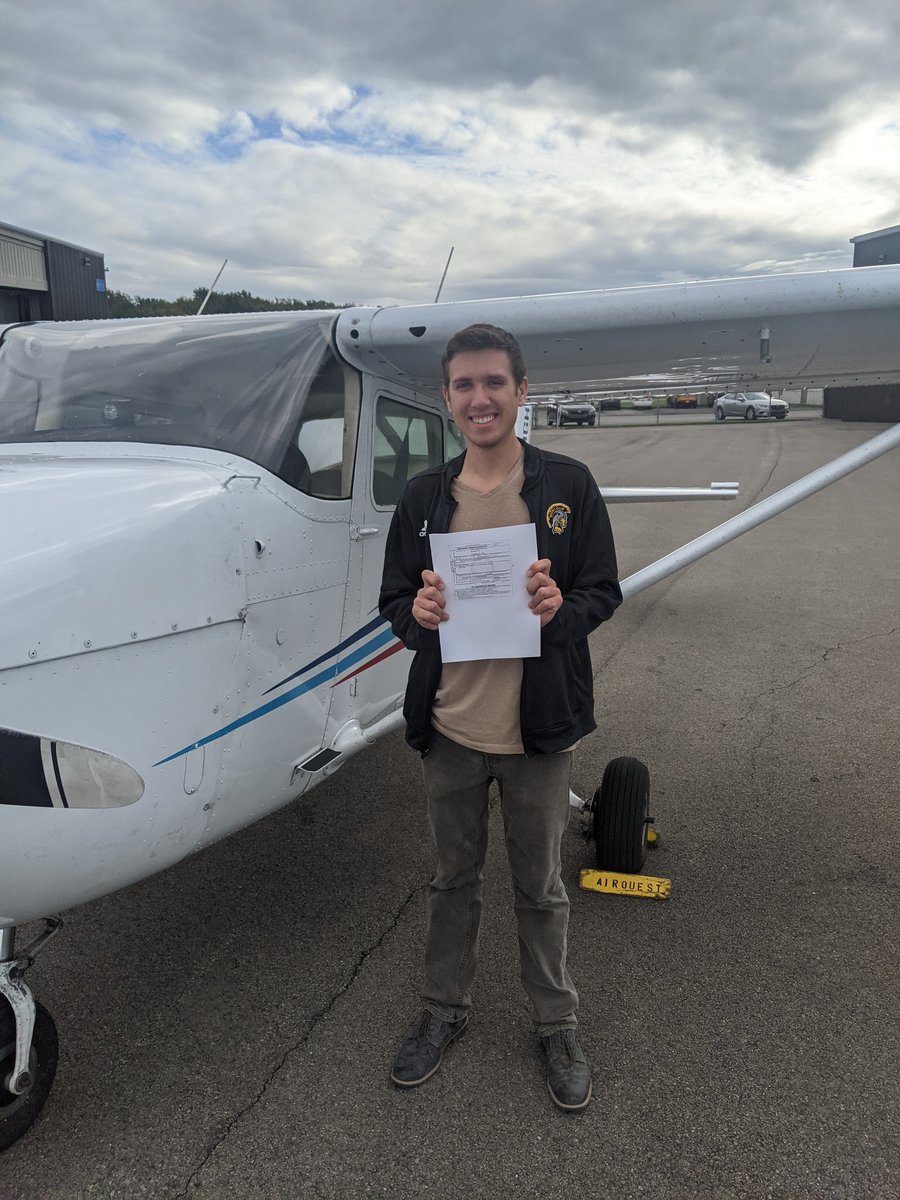 aidantm145's tweet photo. Officially a private pilot as of this morning! ✈️ https://t.co/gOjJ34SCO6
