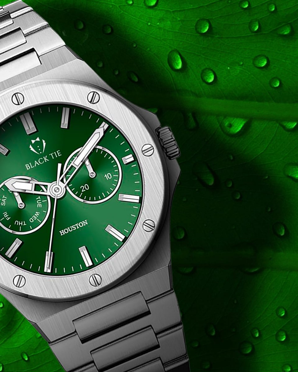 The sleek green Aviator adds personality to your everyday style.
bit.ly/BTWCoGreenAvia…

#watchoftheday #menssuit #casualstyle