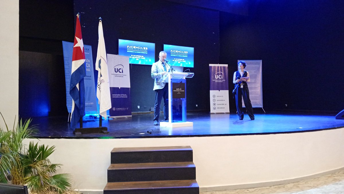 universidad_uci's tweet photo. En desarrollo el Simposio Internacional de Transformación Digital, con la conferencia inaugural: Transformación Digital de Instituciones de Educación Superior del Dr.C. Serguey Pilipenko, de la Universidad Estatal Lingüística de #Moscú. #TransformaciónDigital @Granma_Digital https://t.co/oXvb157XF3