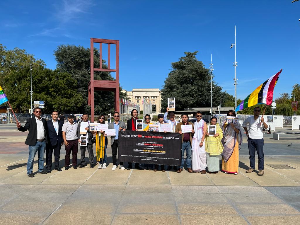 BindiyaMutum's tweet image. Narco-terrorism is a global menace, and today, the Meiteis in Geneva are highlighting its impact on Manipur. 🌍 #ManipurAgainstNarcoTerrorism #GenevaWithManipur