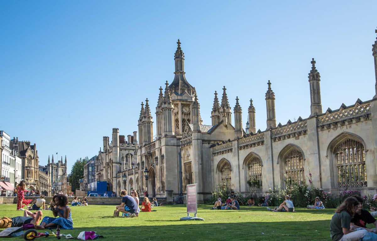 Forbes's tweet photo. Want To Study In Europe? The Best European Universities In 2024 By QS World Rankings https://t.co/g3ApLn8uWs https://t.co/jBJQtedx0D