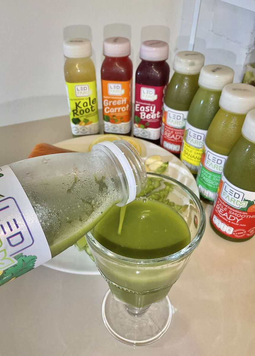 Vowhaen's tweet image. “LED FARM“
น้ำผักผลไม้สกัดเย็น
สกัดน้ำออกมาจากผัก และผลไม้สดโดยไม่ผ่านความร้อน

สมูทตี้ปั่นไม่แยกกาก
กากใยอาหาร หรือไฟเบอร์จะช่วยชำระล้างของเสีย
ออกจากลำไส้ตามกลไกธรรมชาติ
เพราะสุขภาพดีเริ่มต้นที่ลำไส้ที่ดี

สาขาหน้าร้าน
1. เจริญกรุง 78
2. เอกชัย 15

#น้ำผักผลไม้สกัดเย็น #LEDFARM