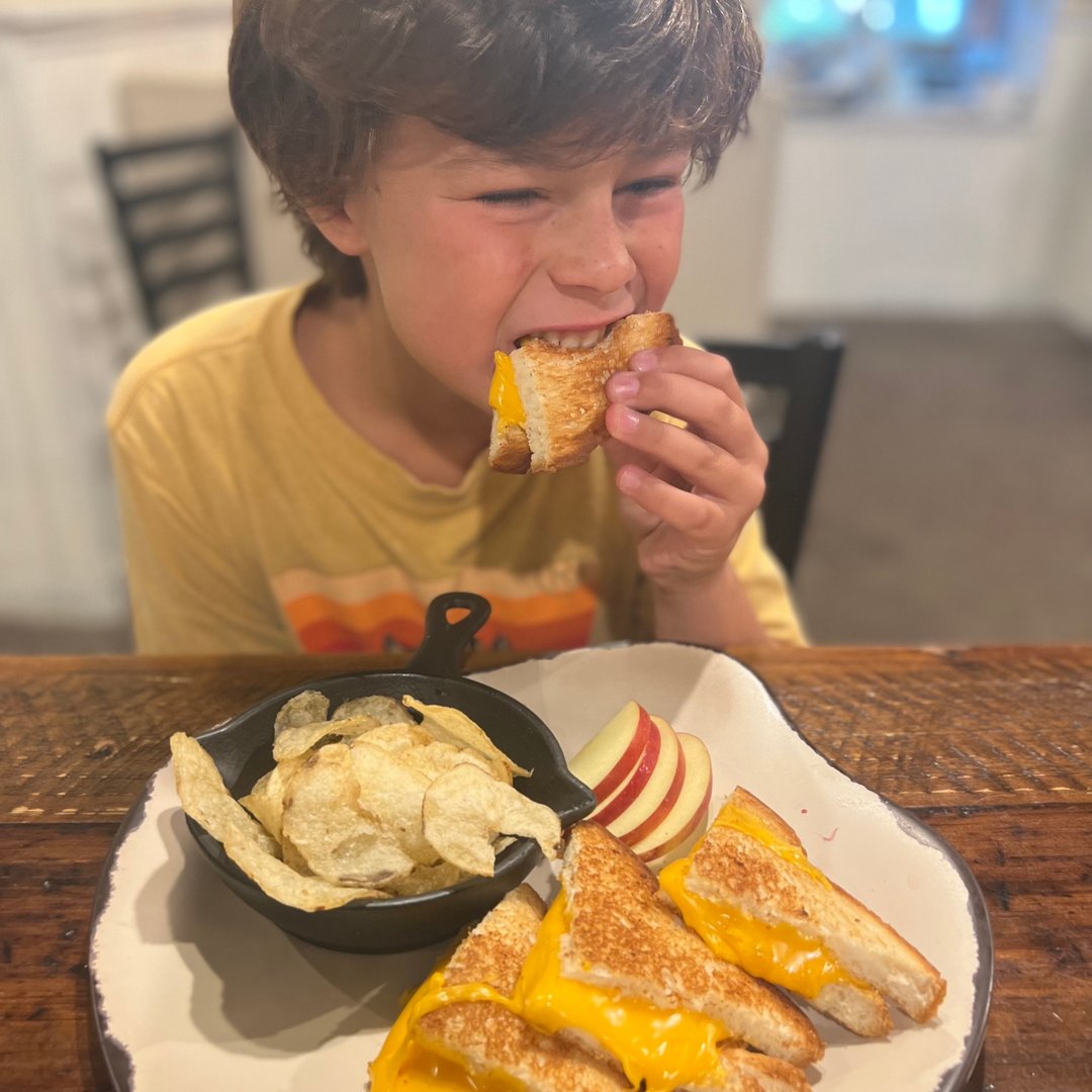 Egg Harbor Café tweet media