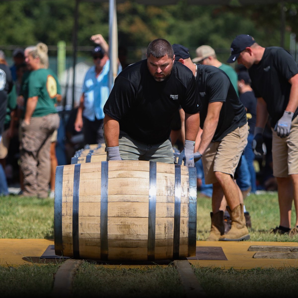 Congratulations to our men’s and women’s teams for their performance in the 2023 World Championship Bourbon Barrel Relay! The men’s team took first place and the women’s took second in their events.