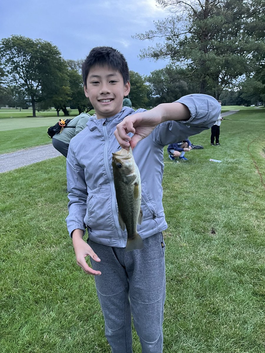 PTownfishing's tweet photo. Our anglers were eager to get back out fishing since school has started. Long weekends lead to extra fishing! @PCSDAthletics https://t.co/P65wx90TPs