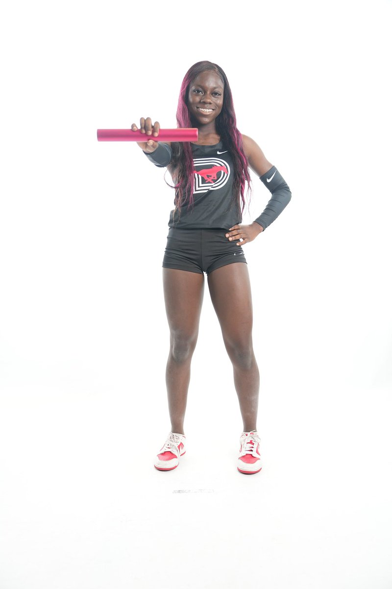Paris High School T&F tweet media