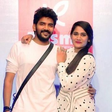 Azeemtrends's tweet photo. 4. Best Bond Made in BB Tamil 

#KavinLosliya #PavniAmir  #OviyaArav https://t.co/HjJiYDFB13