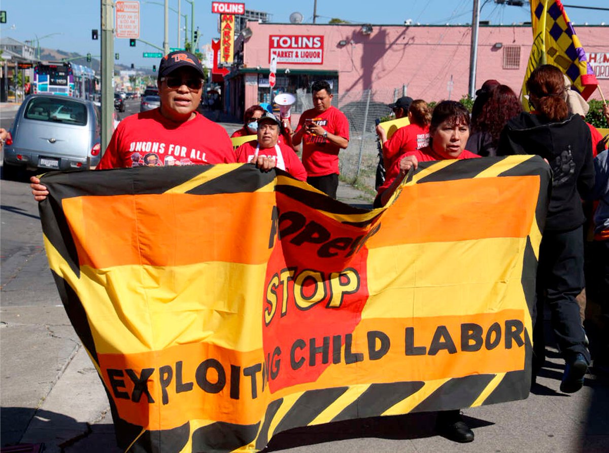 There’s been a wave of laws across the country weakening child labor laws. We’ve got to push back! We can’t let big corporations like @McDonalds exploit kids for their profits. bit.ly/3PyREyl #UnionsForAll