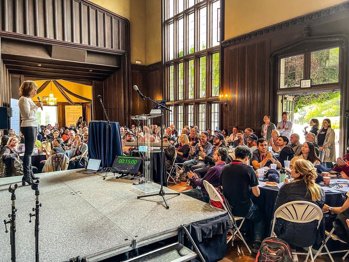 Verducciep's tweet image. POV you’re our AV Team!

We were at Kohl Mansion for Mach49&apos;s 3 Day Conference. 

Our team worked on AV in the main room and 3 breakout rooms. Thank you Lawrence Arevalo, who prepares our team for success with all things production.

#verduccieventproductions #vep #avsupport #av