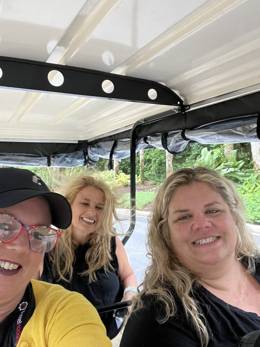 delynbeard's tweet image. When you’ve waited sooooo long to hug some of your favorite humans… and #FHL2023 makes it happen… 😍

#teacherdreams 
#funnelhackers 
#journeytoFHL2023

@clickfunnels 💯‼️