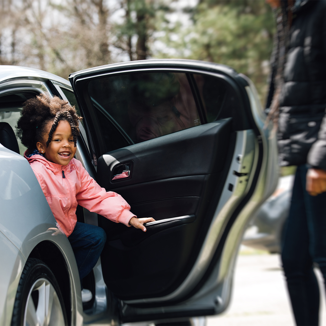 WeInsureCali's tweet photo. Dropoffs, pickups, rides to practice — back to school means more driving, more traffic and more kids in crosswalks. It’s a good time to pay special attention when driving near schools, bus stops and intersections with crossing guards. https://t.co/qStfcHqDO5