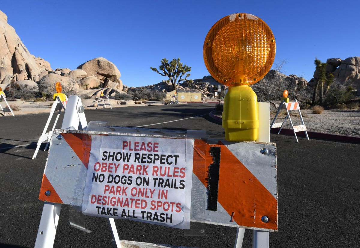 What Should Travelers Expect If National Parks Close? trib.al/Z8LLppy