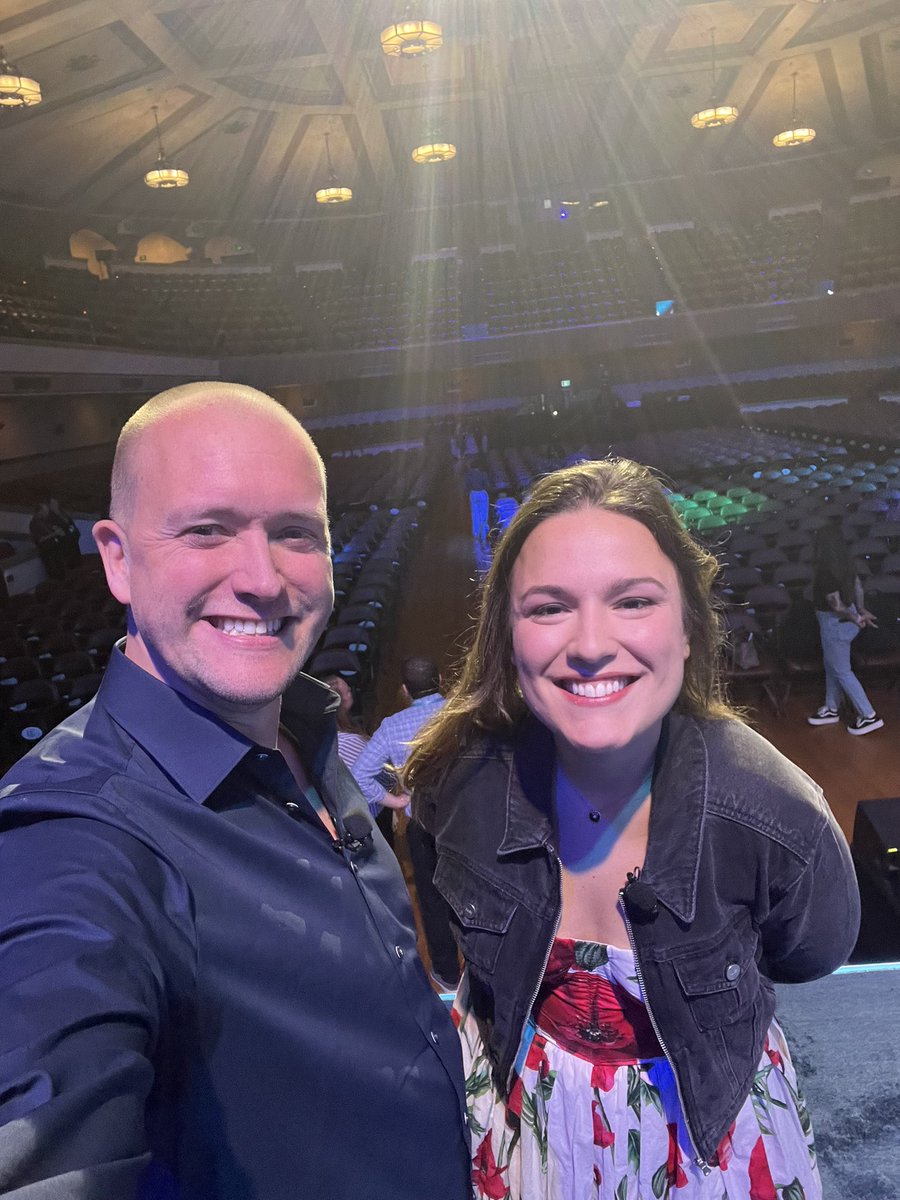 We had to sneak in a #streamingselfie as we’re ready for the day 2 keynote of #Current23 with @TheDanicaFine and yours truly