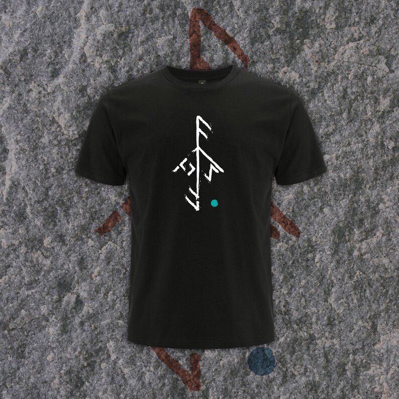 Norseduk's tweet photo. Norsed Freyr T-Shirt
A clean Bind Rune design with a modern spot of colour.
Screen printed on a classic fitting soft 100% cotton tee
#norsed #vikings #vikinglife #vikingstyle #pagan #runes #heathen #norse #odin #thor #freyr #bindrunes #vikingtshirt #norsetshirt #vikingclothing https://t.co/sKUD0J9A1o