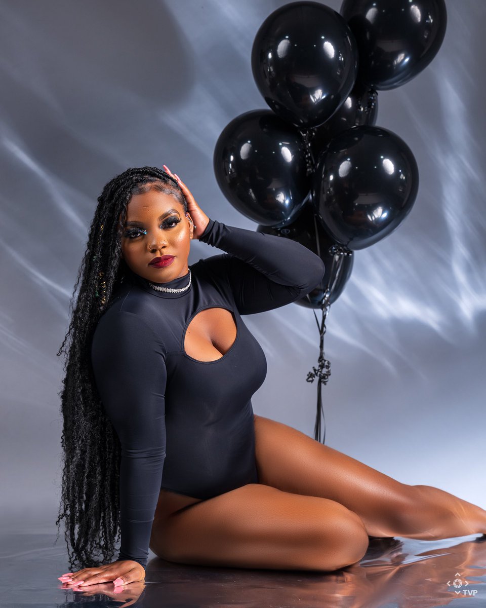 Quints_xo's tweet image. 🧁+1