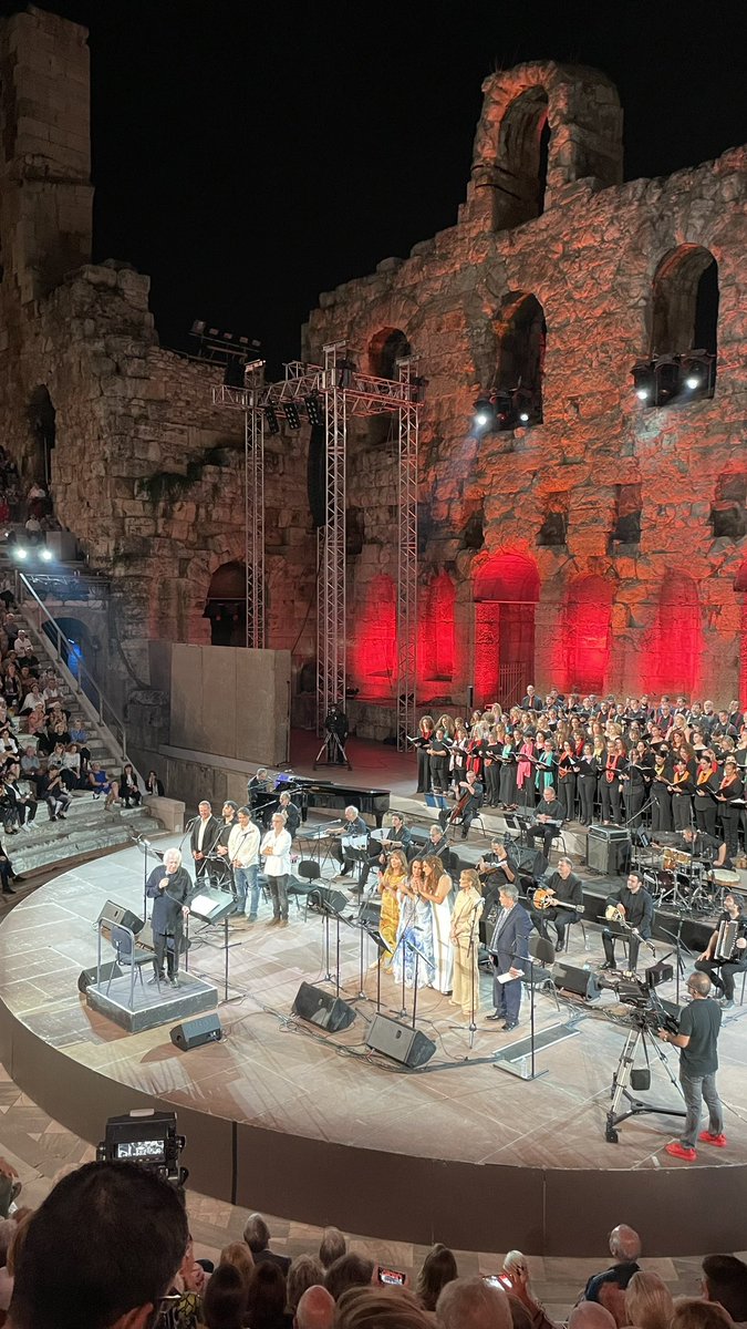LitsaFanara's tweet photo. Ηρώδειο: 60 χρόνια Χρήστος Λεοντής https://t.co/yxohCyBtGy