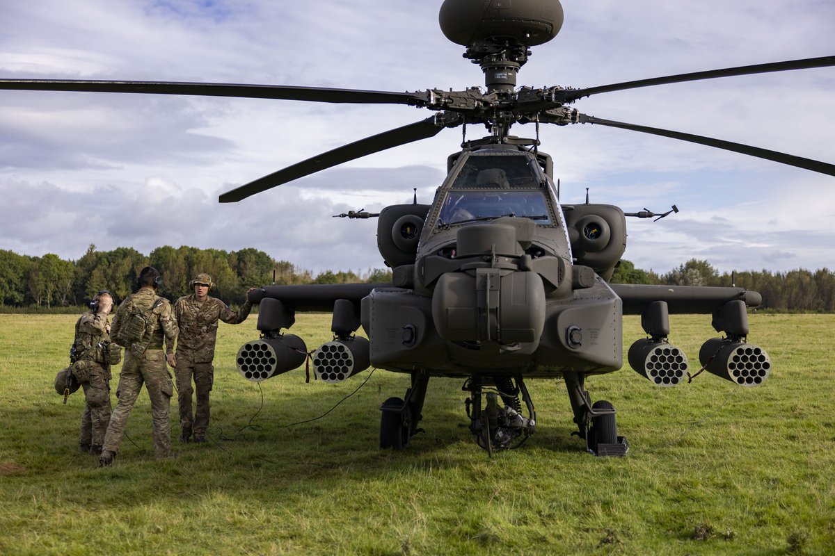 A partnership between Regular and Reserve soldiers to supply and maintain our helicopters on the battlefield is being tested for the first time🚁

Troops are supporting Apache and Wildcat helicopters flying missions from over 40 miles away🪖

Read more⬇️

army.mod.uk/news-and-event…