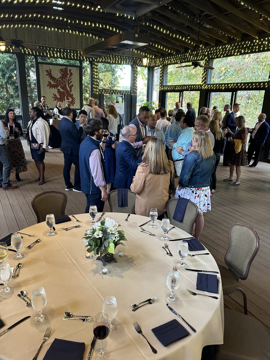 utilityeda's tweet photo. After an amazing day of speakers and a tour of the gorgeous Biltmore grounds in Asheville, NC, UEDA is kicking off a full day at the annual Fall Forum!
#UEDA #UEDAFallForum #UEDAAsheville #Utilities #EconDev https://t.co/IbnscTSy5W