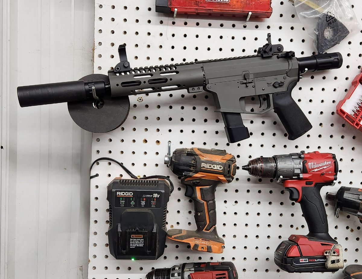 deadfootarms's tweet photo. It's important to keep your tools organized
#DeadFootArms #DFA #MCS #DuelRecoilSpring #PistolKit https://t.co/0xvdOx5kDL