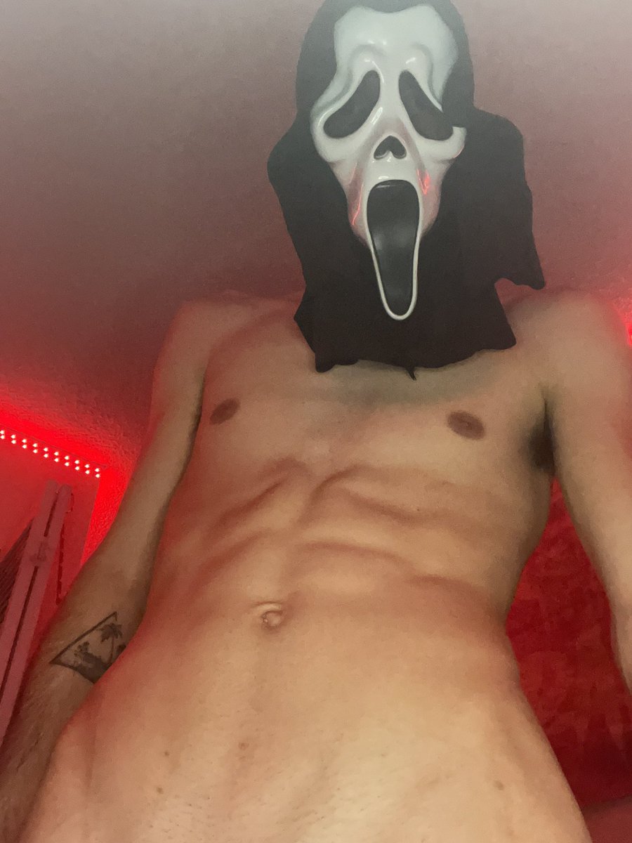 youngasmodeus's tweet photo. ☠︎Hey there I’m Asmodeus☠︎

✘22
✘Non-binary ( He/them)
✘Pansexual
✘Hard and soft kinks
✘Switch
✘Selling content
✘Lover of all things spooky
✘Gamer
✘Retweet my content

♡ &amp;↻ to be moots https://t.co/TncIlAKFQL