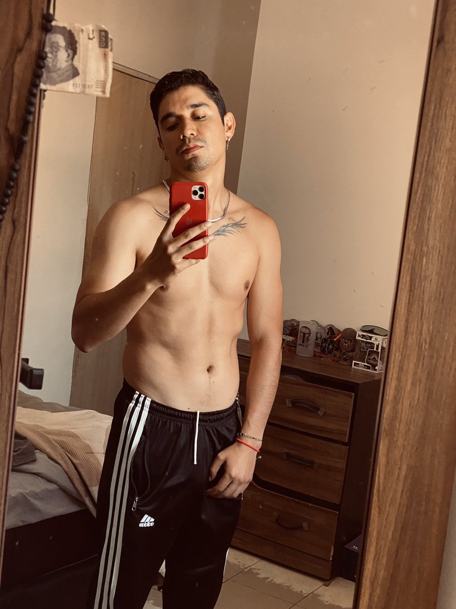 cesar_rasta's tweet photo. Andamos con todo ✌🏼✌🏼💪🏼 #cuais #gym #entrene https://t.co/BNqddq9QM1