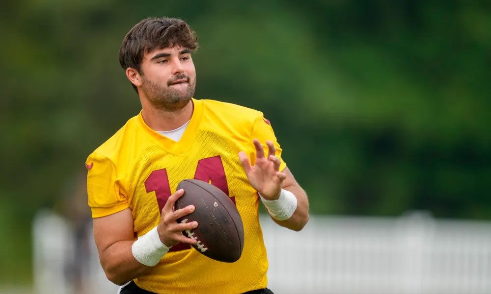 PHLEaglesNation's tweet image. Commanders QB Sam Howell has never eaten a burger, steak, or any sort of beef in his life, and refuses to try it. He also has never had seafood: “Chicken is the only meat I’ll eat.”

He says the only way he’d eat steak is if the Commanders win the Super Bowl, and will probably…