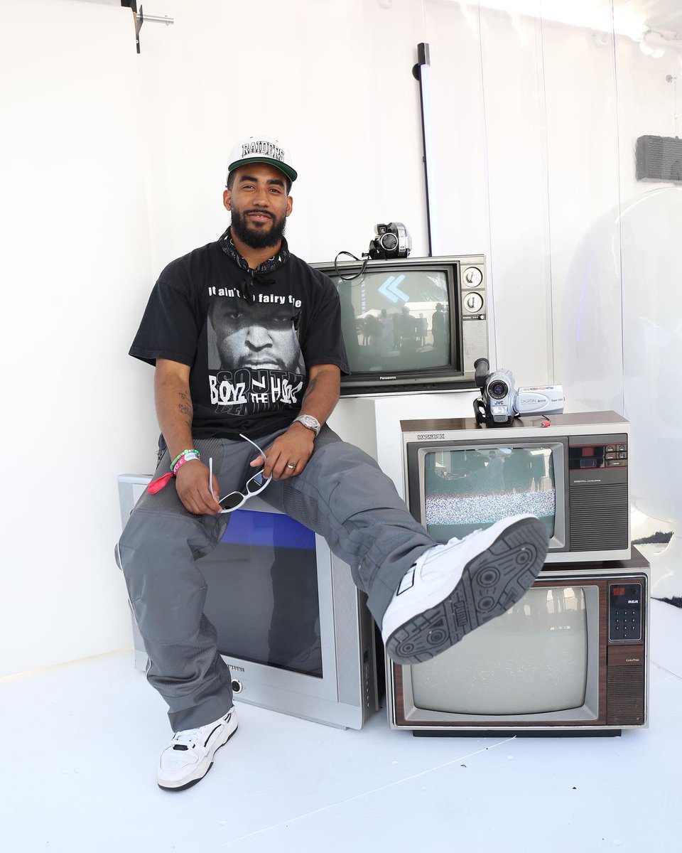 SLUG GLOBAL tweet media