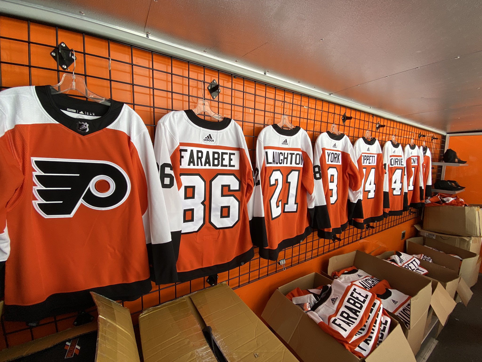Wells Fargo Center on X: 🟠⚫️ @NHLFlyers 2023-24 jerseys ON SALE NOW Sold  exclusively at our OUTPHITTERS pop-up shop on the 11th Street side of the  building. Pop-up shop hours: 🗓️ Wednesday