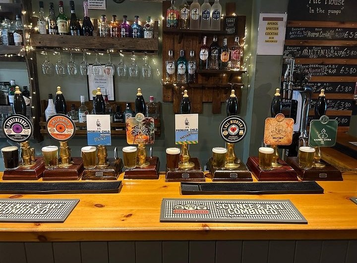 What a fabulous line-up on the bar <a href="/AlbionAle/">Albion Ale House</a> House in Standish for #wiganbeerweek2023
<a href="/Problemchildbrg/">ProblemChildBrewing</a> 
<a href="/Wiganbrewhouse/">Wiganbrewhouse</a> 
<a href="/WilyFoxBrewery/">Wily Fox Brewery</a>