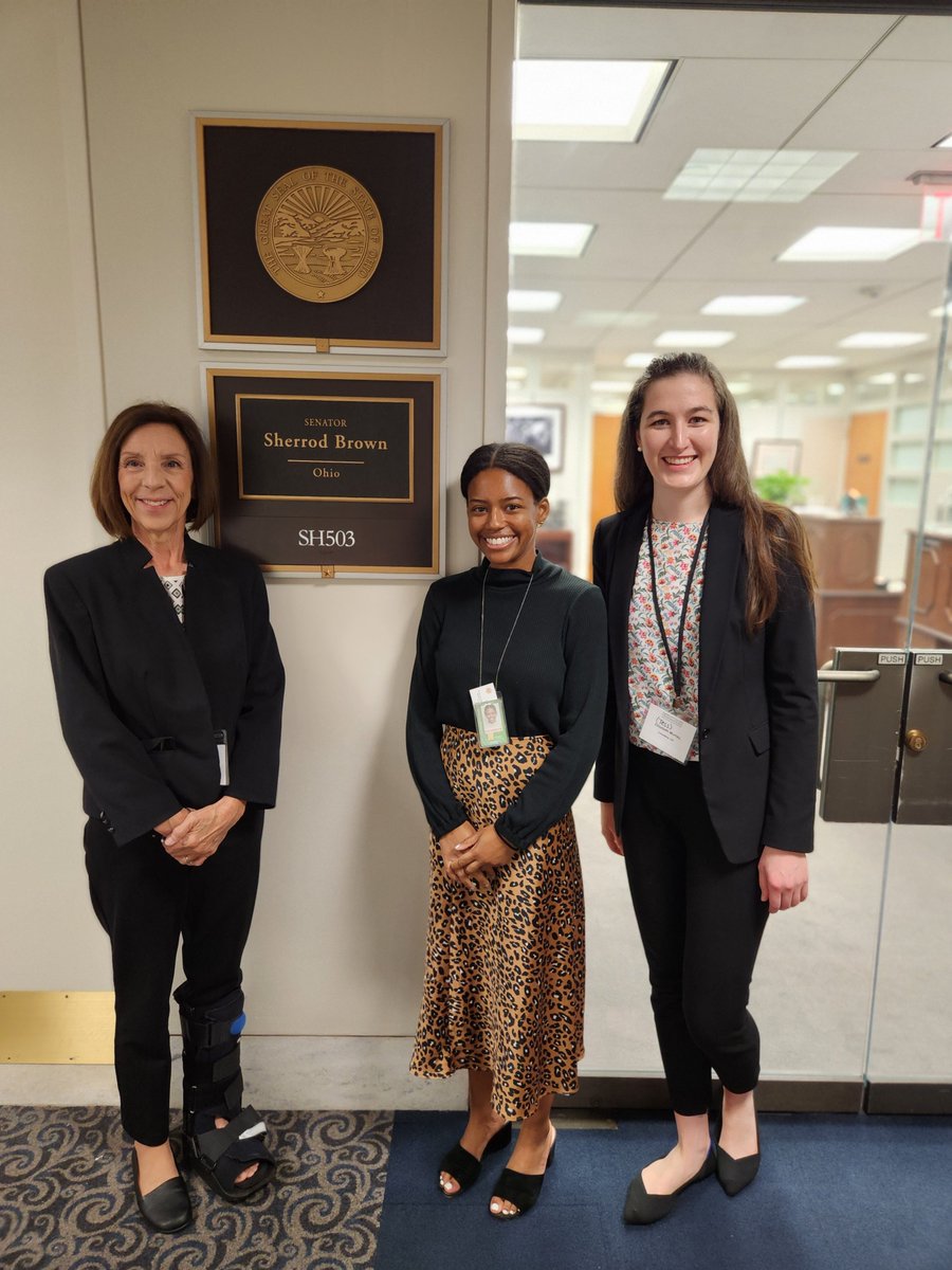 Thank you, Kimberly, with @SenSherrodBrown for meeting with us to discuss #StepTherapy and #PBMaccountabilty as we #Act4Arthritis. @ACRheumDC