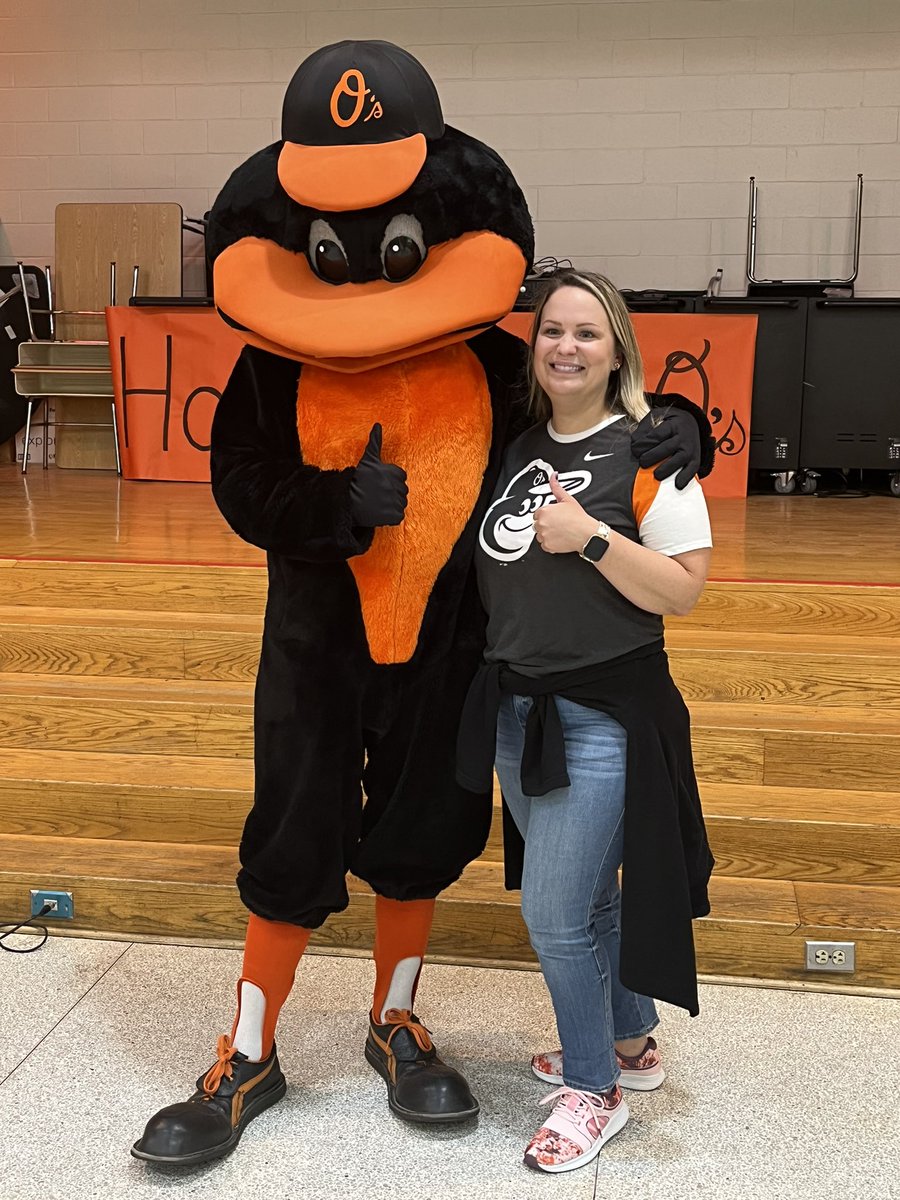 Robin Busick tweet media