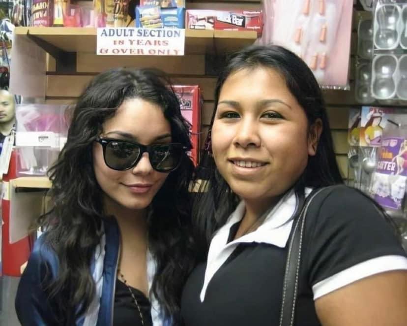 when a fan ran into vanessa hudgens and zac efron in a sex shop in 2008 and asked for pictures while they were shopping for sex toys