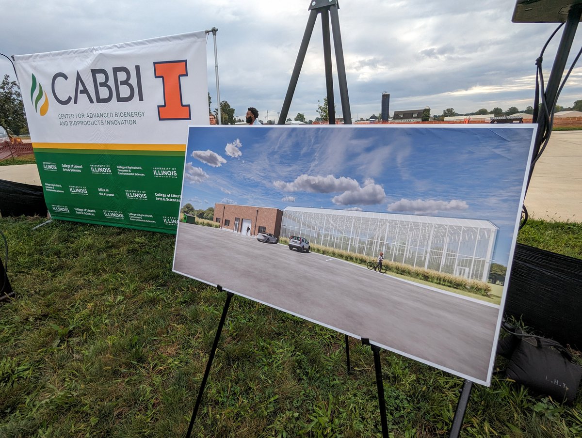 CABBIbio's tweet photo. CABBI and the @UofIllinois broke ground today on a state-of-the-art greenhouse in the @UIResearchPark! 🙌🌱

It will support innovative research exploring how plants and microbes interact and affect the sustainability of #bioenergy crops. (1/2)

➡️ https://t.co/0csSYO1OeF https://t.co/XK0qI4xXJD