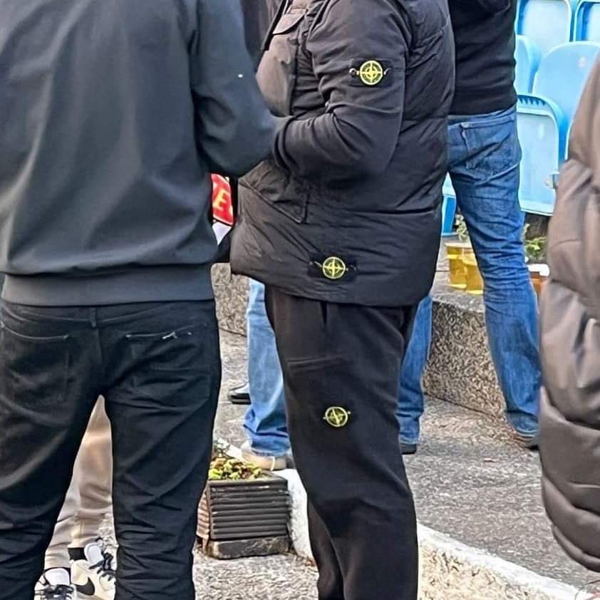 Get the Badge In tweet media