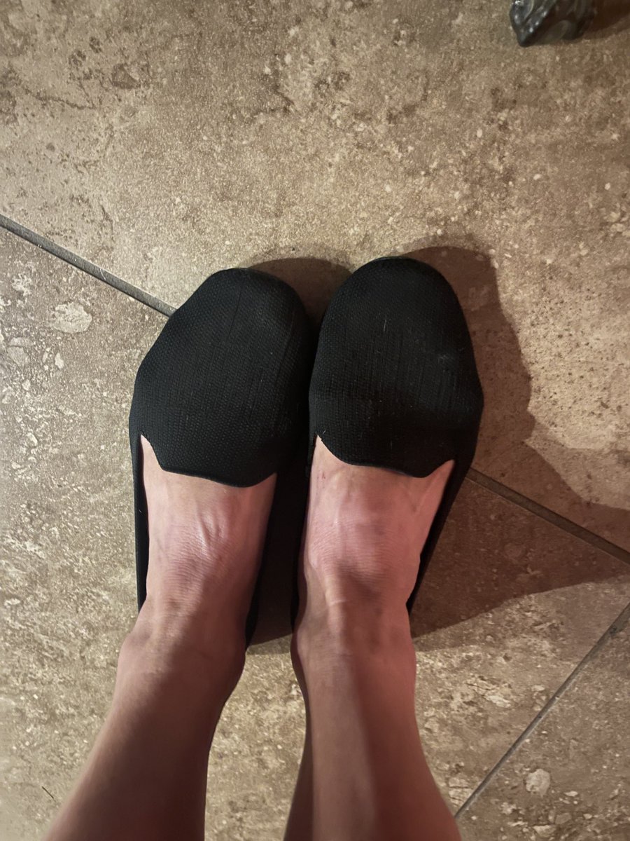 My Sweaty feet have been in flats since 7am. I’m ready to shove them down a boys throat for lunch! Yum yum. #footfetish #MistressfuckingCat #thecats_lair #houstonbdsm #bossassbitch