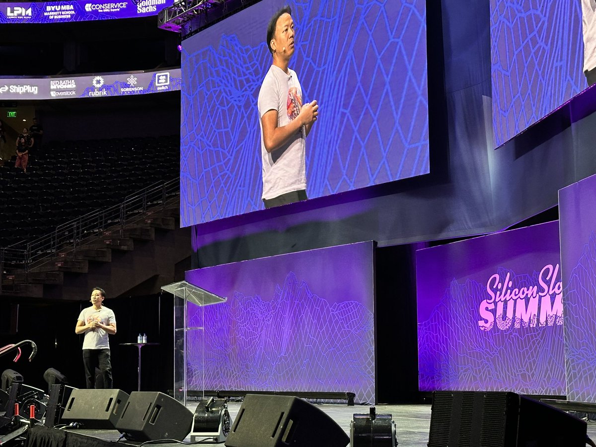 To kick things off, we will hear from @jimkwik, Founder of Kwik Brain & NY Times Bestselling Author! #SlopesSummit23 @Lifebrand_ai