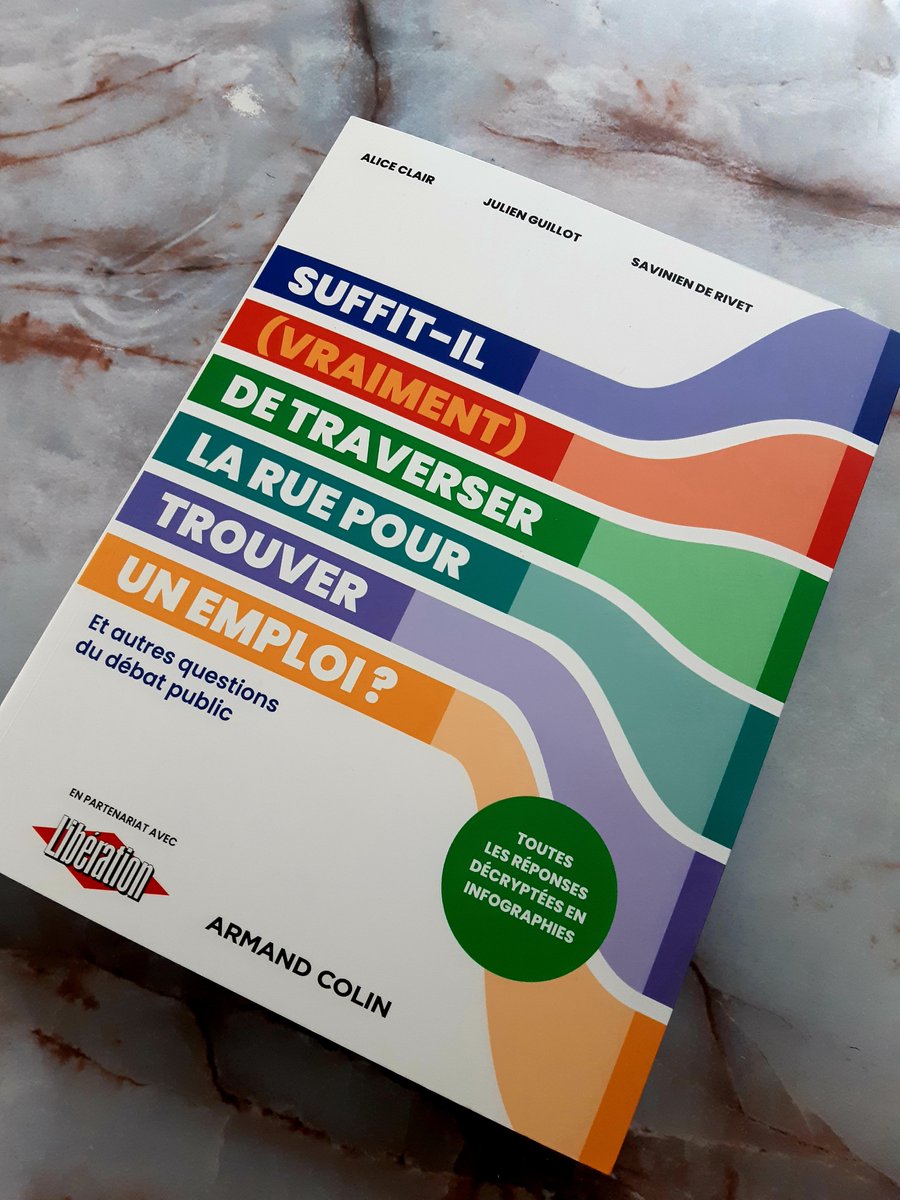 claradealberto's tweet photo. 📚📊🤔 Suffit-il (vraiment) de traverser la rue pour trouver un emploi ?

@alice_clair_ @julienguillot et @Sderivet s'y sont mis à trois pour répondre à 70 questions en infographie... et il y a même des cartogrammes et des dendrogrammes circulaires 🥰

Ça sort aujourd'hui ⬇️ https://t.co/8n0usguApz