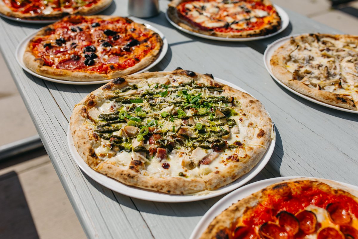 ✨IMPORTANT MESSAGE✨
Plan your Thursday - Sunday accordingly. It is the last patio weekend for @fourmilepizza 😭

What an incredible Summer it’s been, firing up these beautiful pies, but stay tuned to our socials as this won’t be your last chance for pizza! 😉