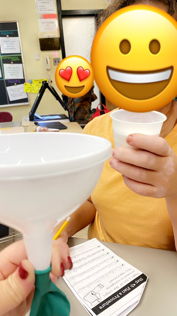 KroeperMiss's tweet photo. Today in my science class we did an experiment to help follow the steps of the scientific method. @OB_Dougherty @FazioSally @OBPS_DOSS https://t.co/wvo97sNMCq