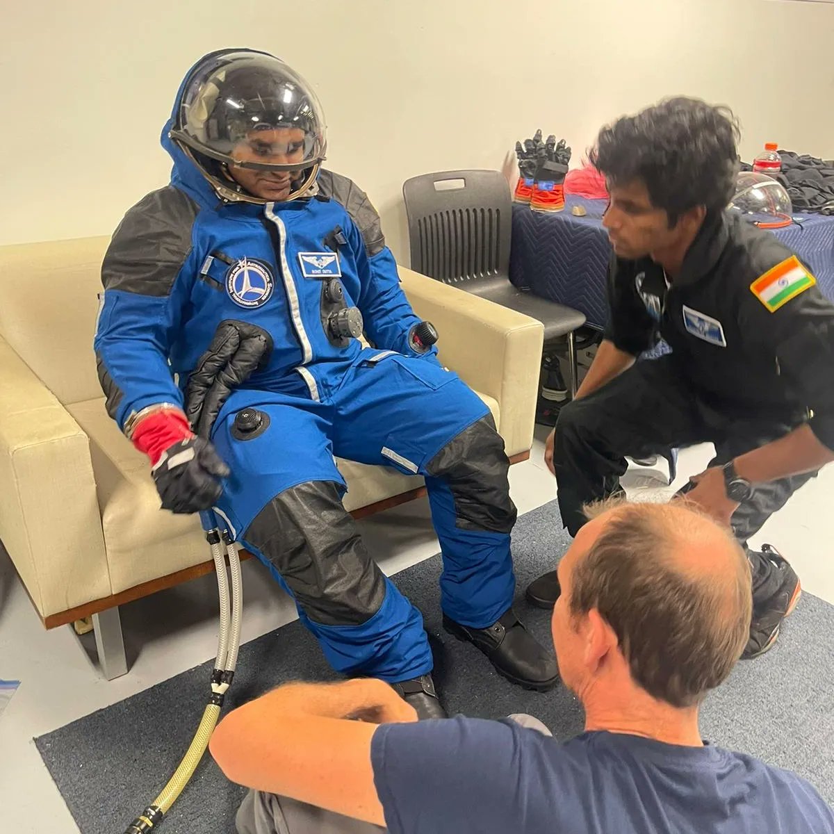 dt_rohit's tweet photo. PoSSUM Scientist-Astronaut Qualification program at IIAS https://t.co/Byl9LdOpf0