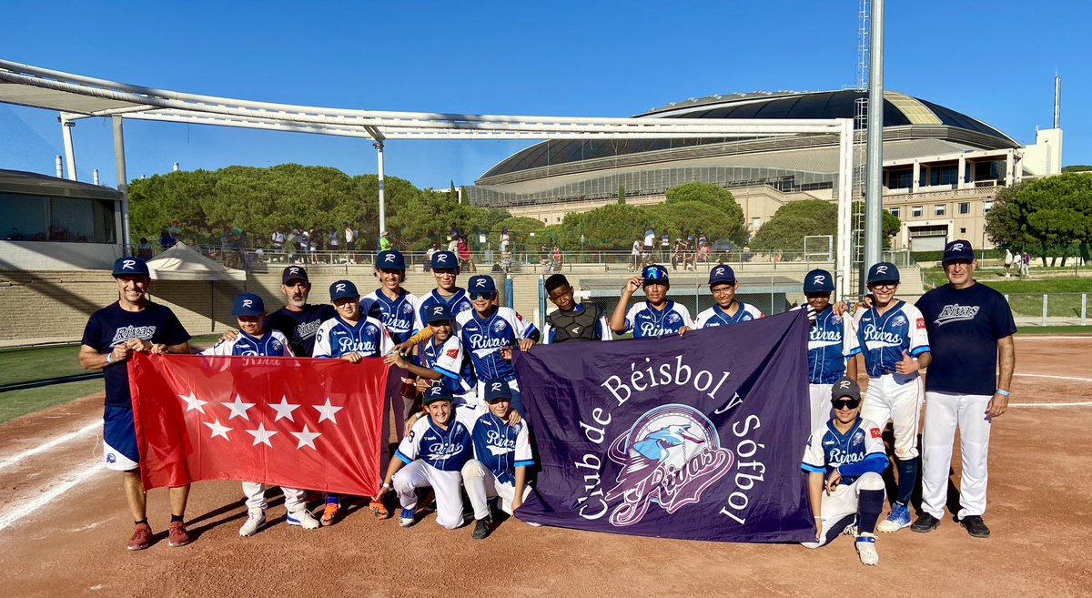 Nuestros CBS Rivas sub-13 de beisbol quedaron en quinto lugar en el campeonato de España de Barcelona. 4 partidos ganados y 1 perdido por la minima. Grandes!!