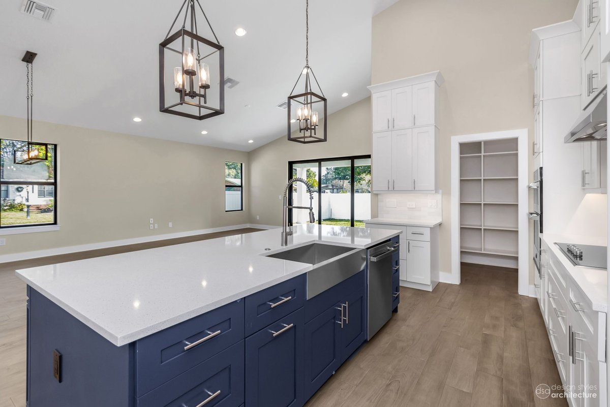 Our residential design team helps home builders create open, on-trend home designs for today's homebuyers #homebuilder #residentialdesign #residentialarchitect #openconcept #kitchen #buildtorent #tampabayhomes