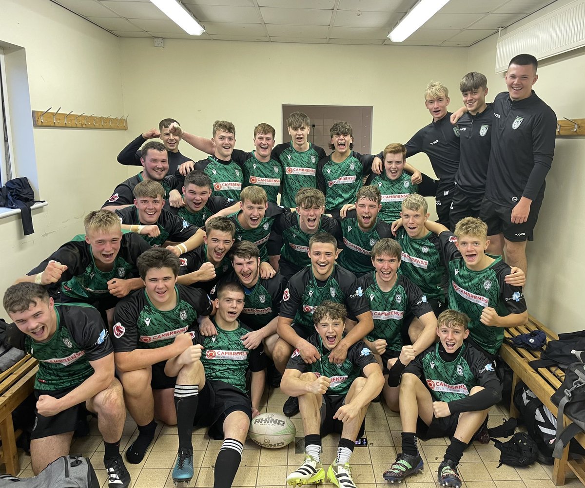 YGY_Rygbi's tweet photo. Buddugoliaeth i’r tîm cyntaf yn ein gêm gyntaf yn y gynghrair 👏🏻🔥

Coleg Penybont 12 - Ystalyfera 27 🟢⚫️

@YsgolYstalyfera #AcademiRygbiYstalyfera https://t.co/ppLJiBY62r
