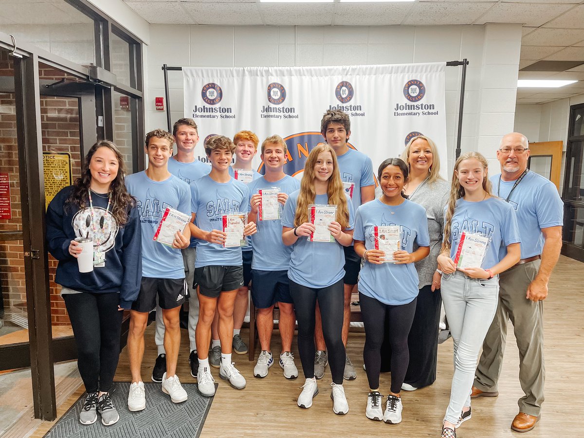 We were so excited to have the RRHS Student Athlete Leadership Team came to read to Kindergarten classes today! Through their partnership with ChickFilA they were able to provide 4 books to each kindergarten student to take home and keep! 📚 #ccsdfam <a href="/RiverRidgeHS/">River Ridge Knights</a>