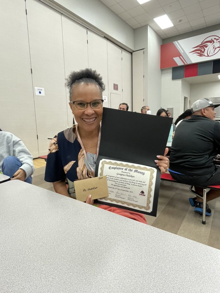 Congratulations Ms. O for winning JSES Employee of the Month! We cannot thank you enough for being a helping hand and loving all our kinder stallions! ❤️