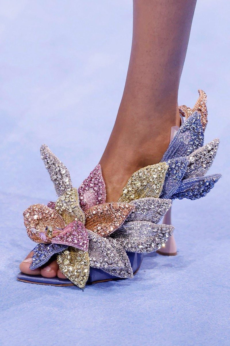 beyzanurapaydin's tweet photo. Balmain Spring 2024 shoes https://t.co/TZGYFwXQ80