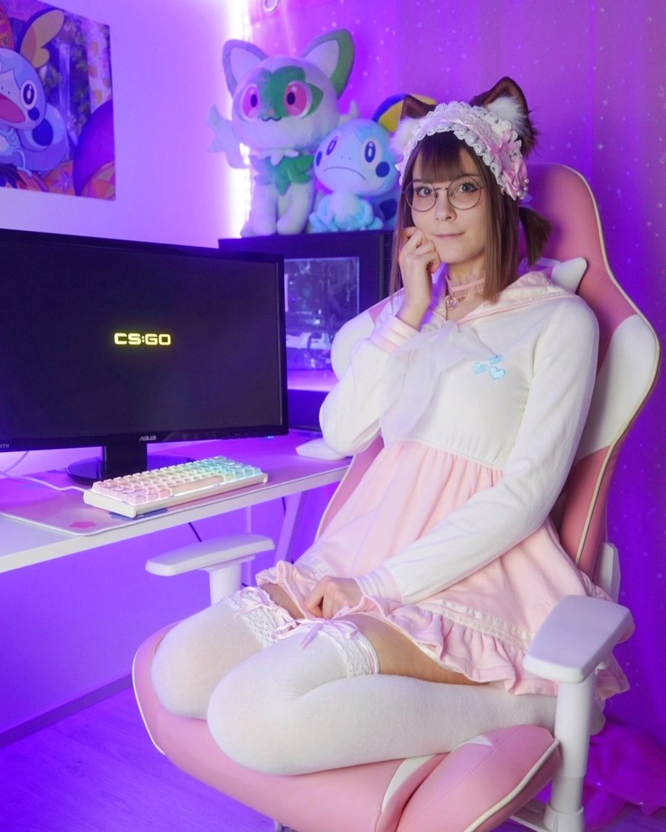 Pausku_'s tweet photo. Goodbye cs:go and thanks for all the great memories ♡(ฅ^•ω•^ฅ)~

I've been waiting for CS2 all day, could valve get the servers working soon pls

#CSGO #CS2 #CSGOodbye https://t.co/4QGOaTjW9a