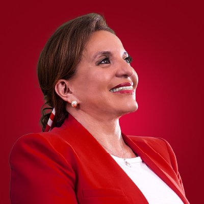 GobiernoHND's tweet photo. Vienen cosas grandes para Honduras, cuando esta mujer sea presidenta.

-Fuera peajes
-Fuera ZEDES
-Combustibles más baratos de CA
-La CICIH
-Hospital más grande de C.A
-Medicinas en los hospitales 
-Se venderán todas las Prado
-Se venderá  el avión presidencial 
-No más lujos https://t.co/wVCAporsYx