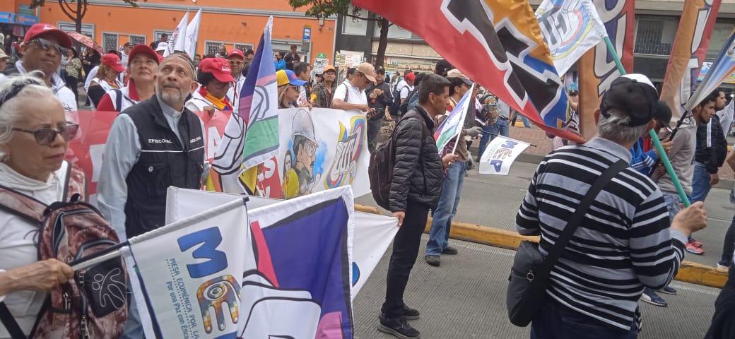 La MEP BOGOTA apoyando las reformas, por la vida y por la paz #27SPorLaVida #Comosoc presente!